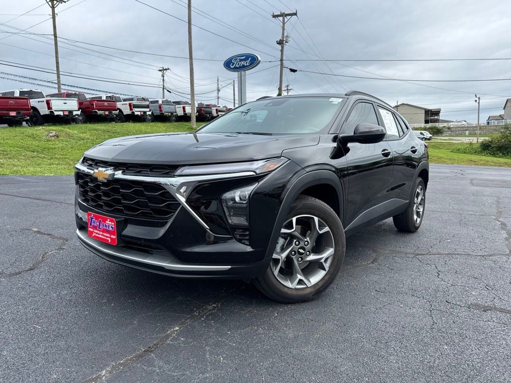 2025 Chevrolet Trax FWD LT