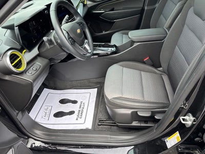 2025 Chevrolet Trax FWD LT