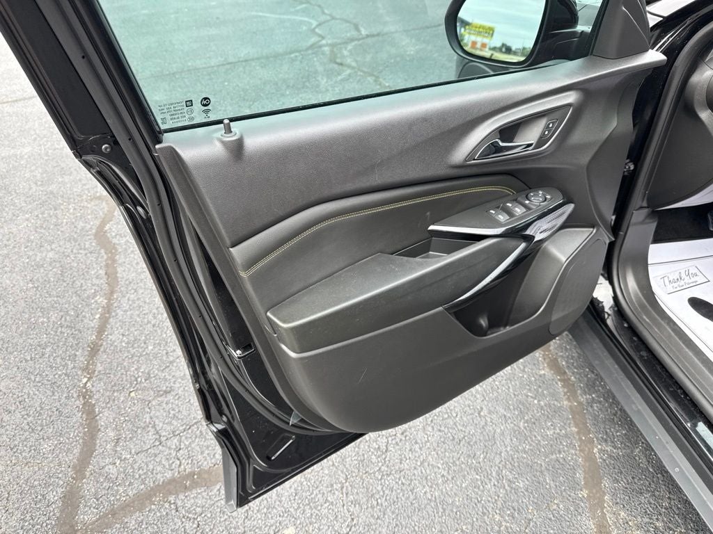 2025 Chevrolet Trax FWD LT