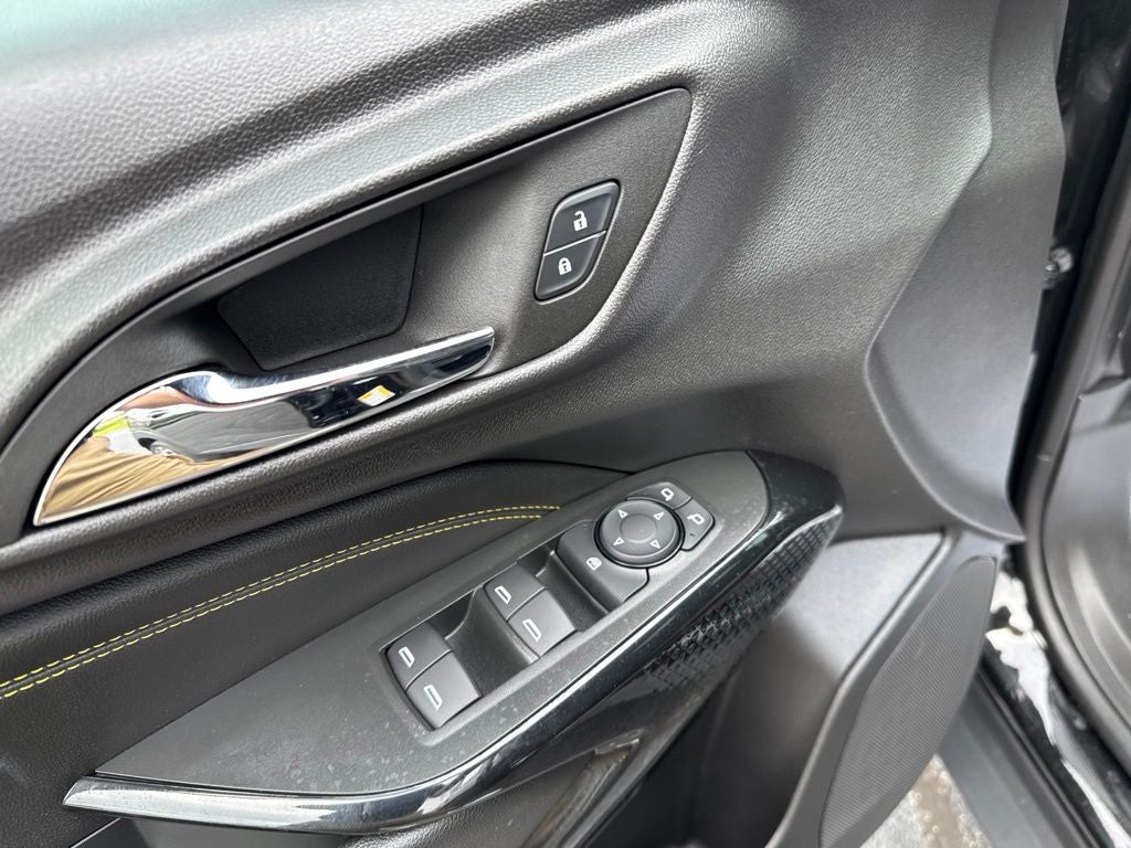 2025 Chevrolet Trax FWD LT