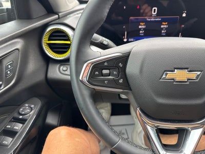 2025 Chevrolet Trax FWD LT