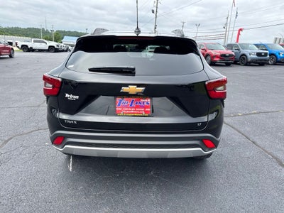 2025 Chevrolet Trax FWD LT