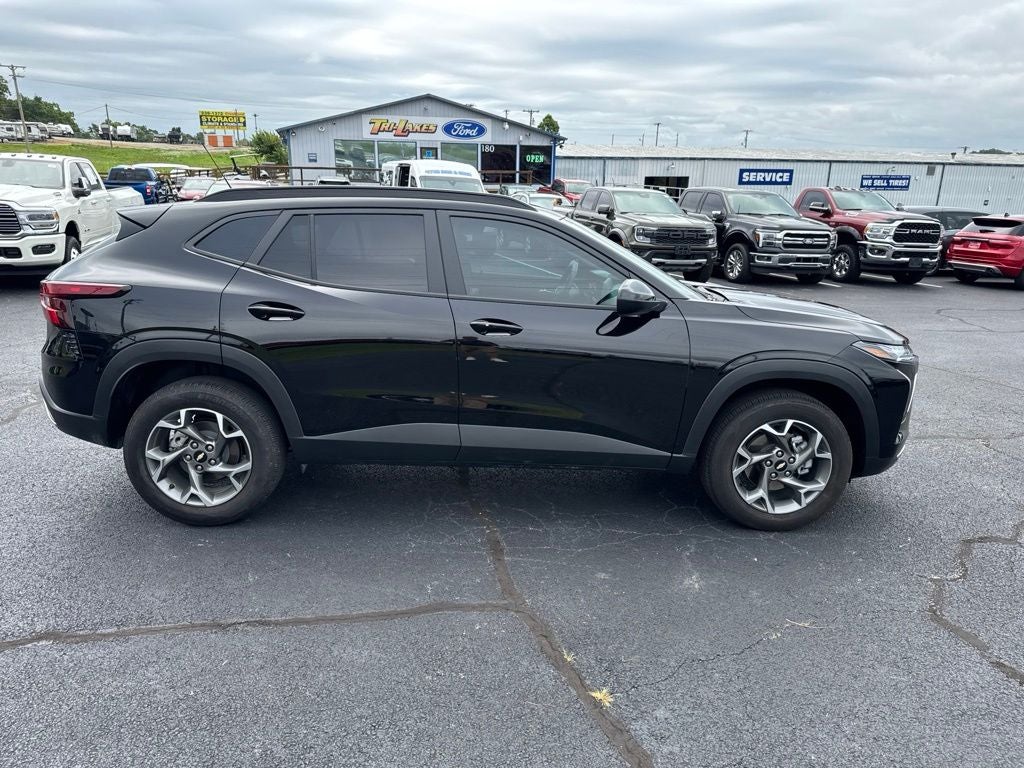 2025 Chevrolet Trax FWD LT