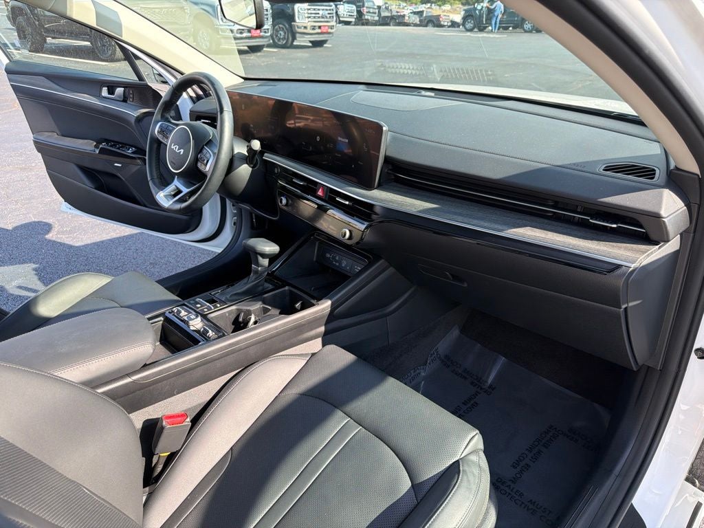 2025 Kia K5 EX