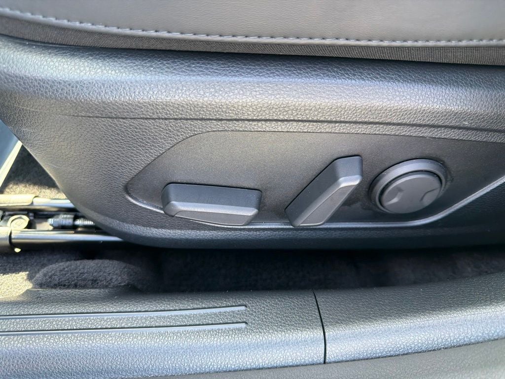 2025 Kia K5 EX