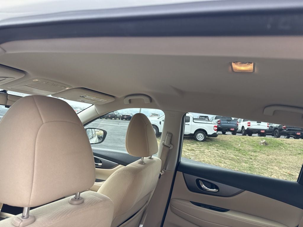 2015 Nissan Rogue SV