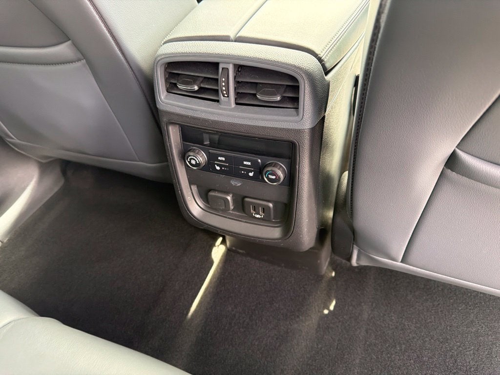 2020 Buick Envision FWD Essence
