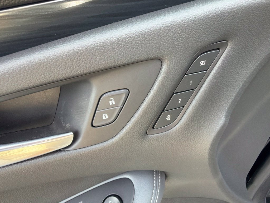 2020 Buick Envision FWD Essence
