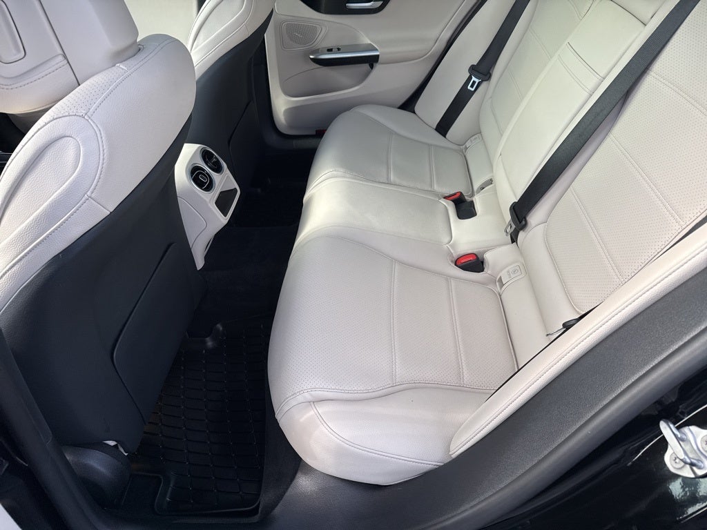 2023 Mercedes-Benz C 300 4MATIC® Sedan