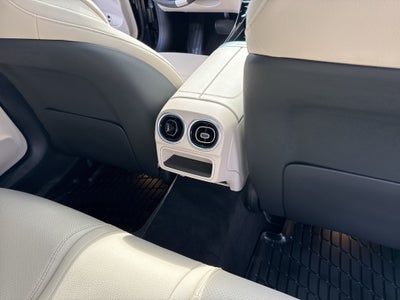 2023 Mercedes-Benz C 300 4MATIC® Sedan