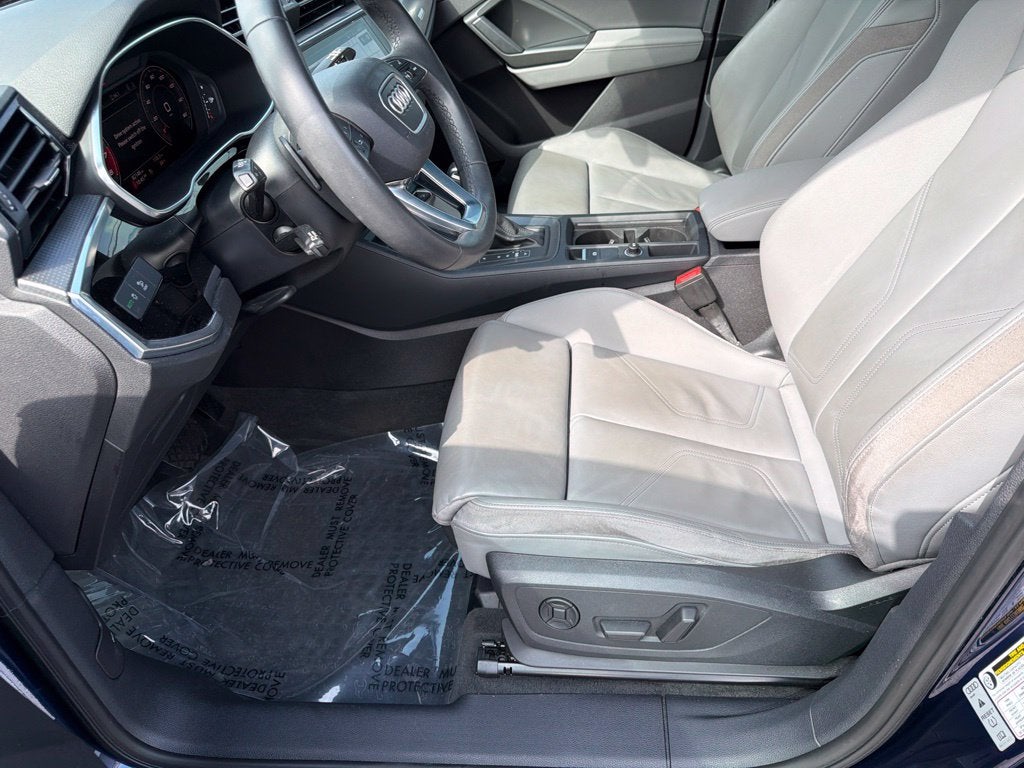2022 Audi Q3 Premium Plus 45 TFSI S line quattro Tiptronic