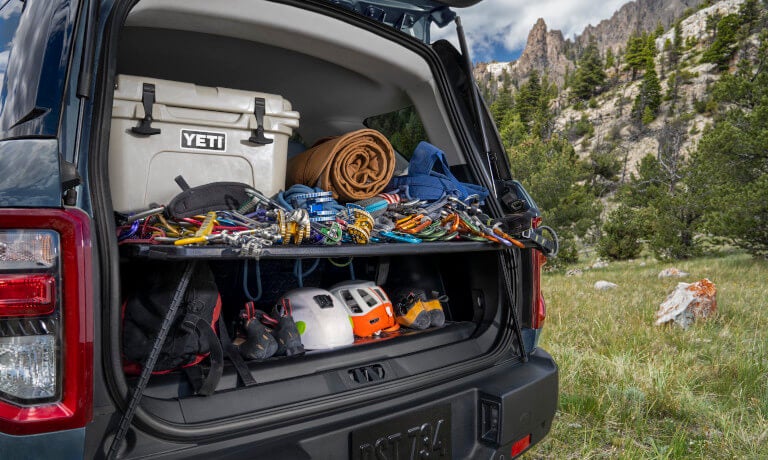 2026Ford-Bronco-InteriorBackHatchOpenWithCargo