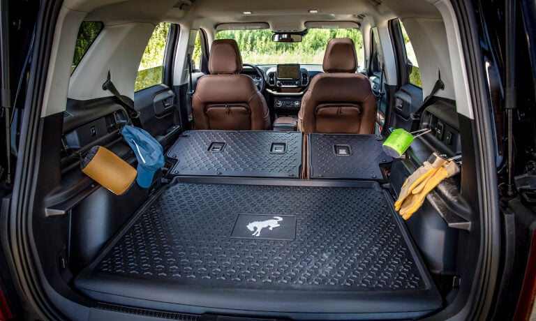 2026Ford-Bronco-InteriorCargoSpaceWithSeatsFoldedDown