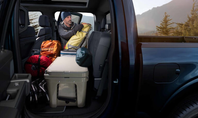 2026Ford-F150-InteriorCargoSpace